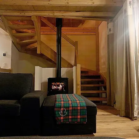 Holiday home Maison Cluaran