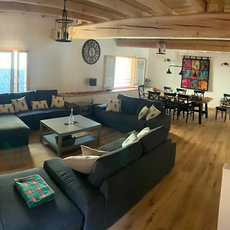 Holiday home Maison Cluaran *